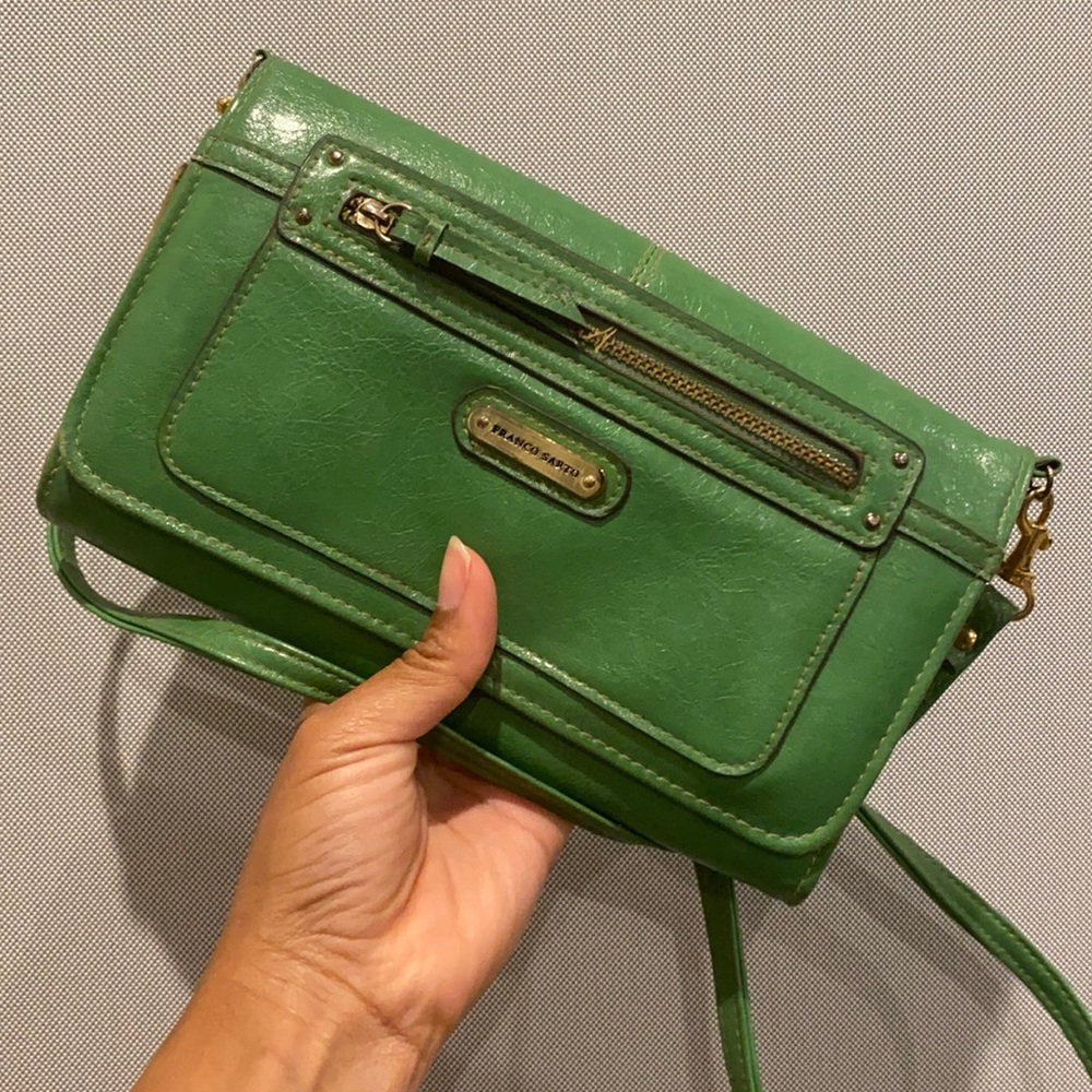Green purse